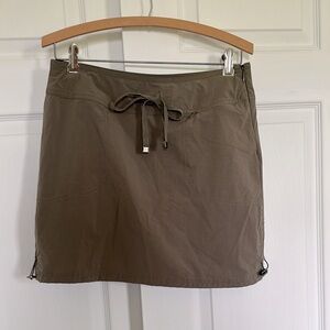 Green Tea skort olive green size medium